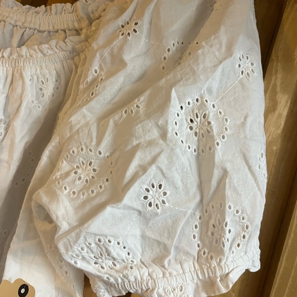 St. John's Bay White Eyelet Blouse Puff Sleeves NWT - Picture 5 of 6